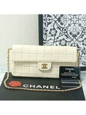 Chanel Chocolate Chain Shoulder Lambskin Turnlock White